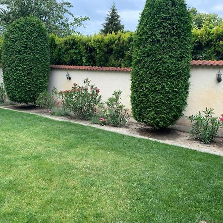 Apartman Tinasol Mosonmagyaróvár Exteriér fotografie